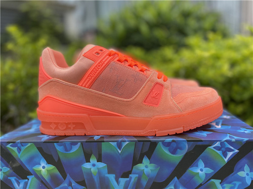 _outlook_ LV low-top_ pink color matching_ full code shipment 38--46-4d041127